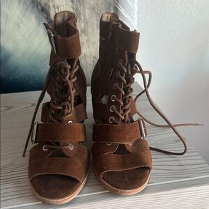 Steve Madden Brown Lace-Up Boots